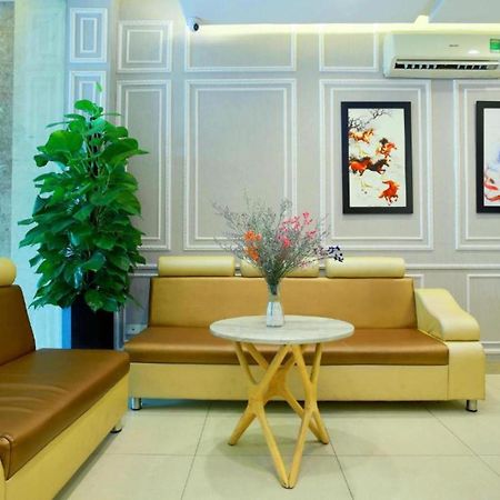 Lucky Star Hotel - Bui Vien Walking Street Ho Chi Minh City Bagian luar foto