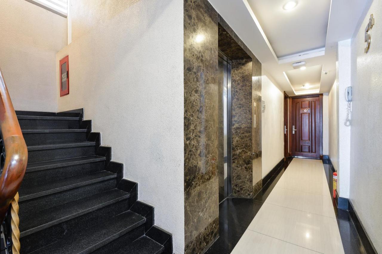 Lucky Star Hotel - Bui Vien Walking Street Ho Chi Minh City Bagian luar foto