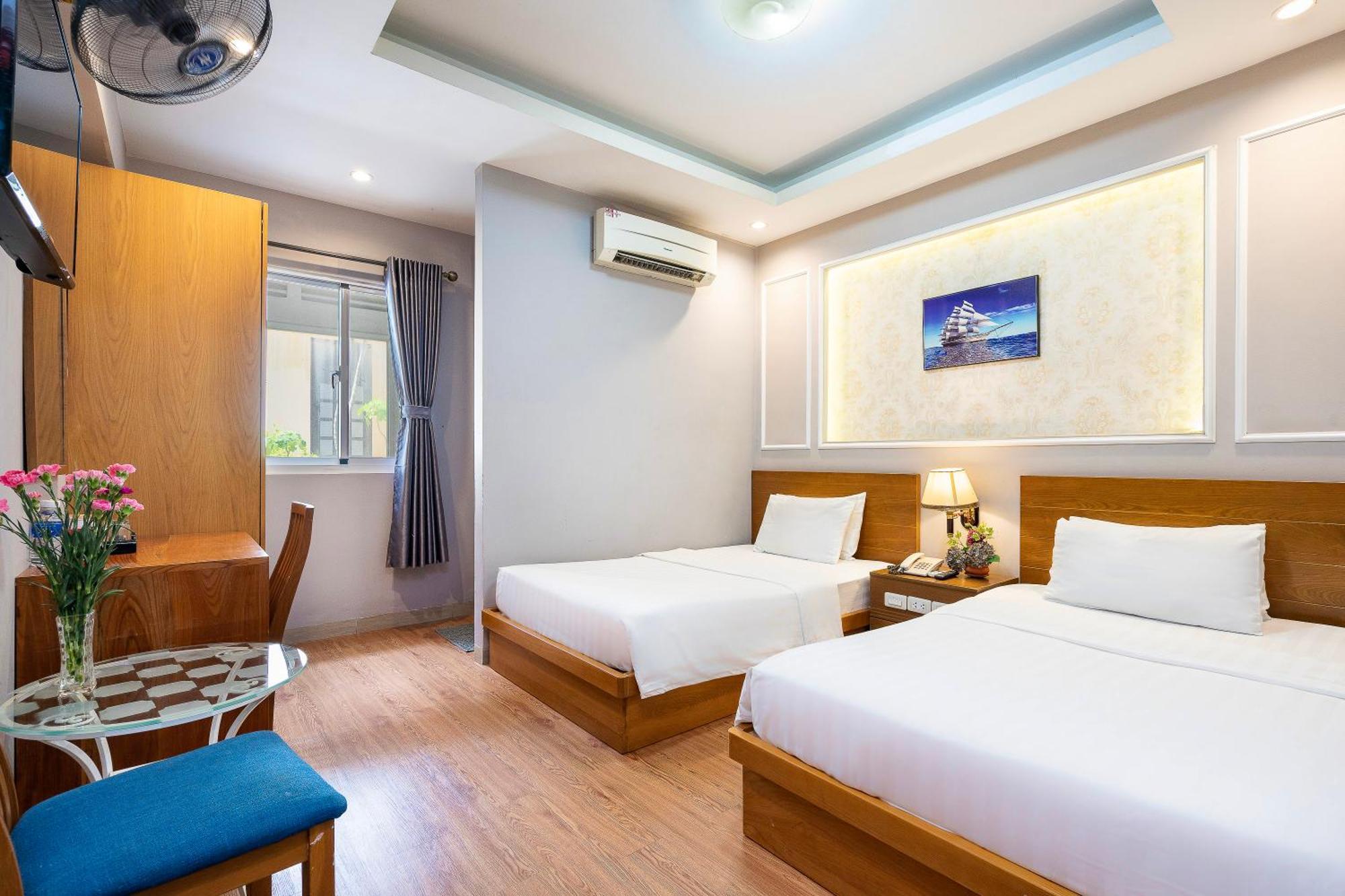 Lucky Star Hotel - Bui Vien Walking Street Ho Chi Minh City Bagian luar foto