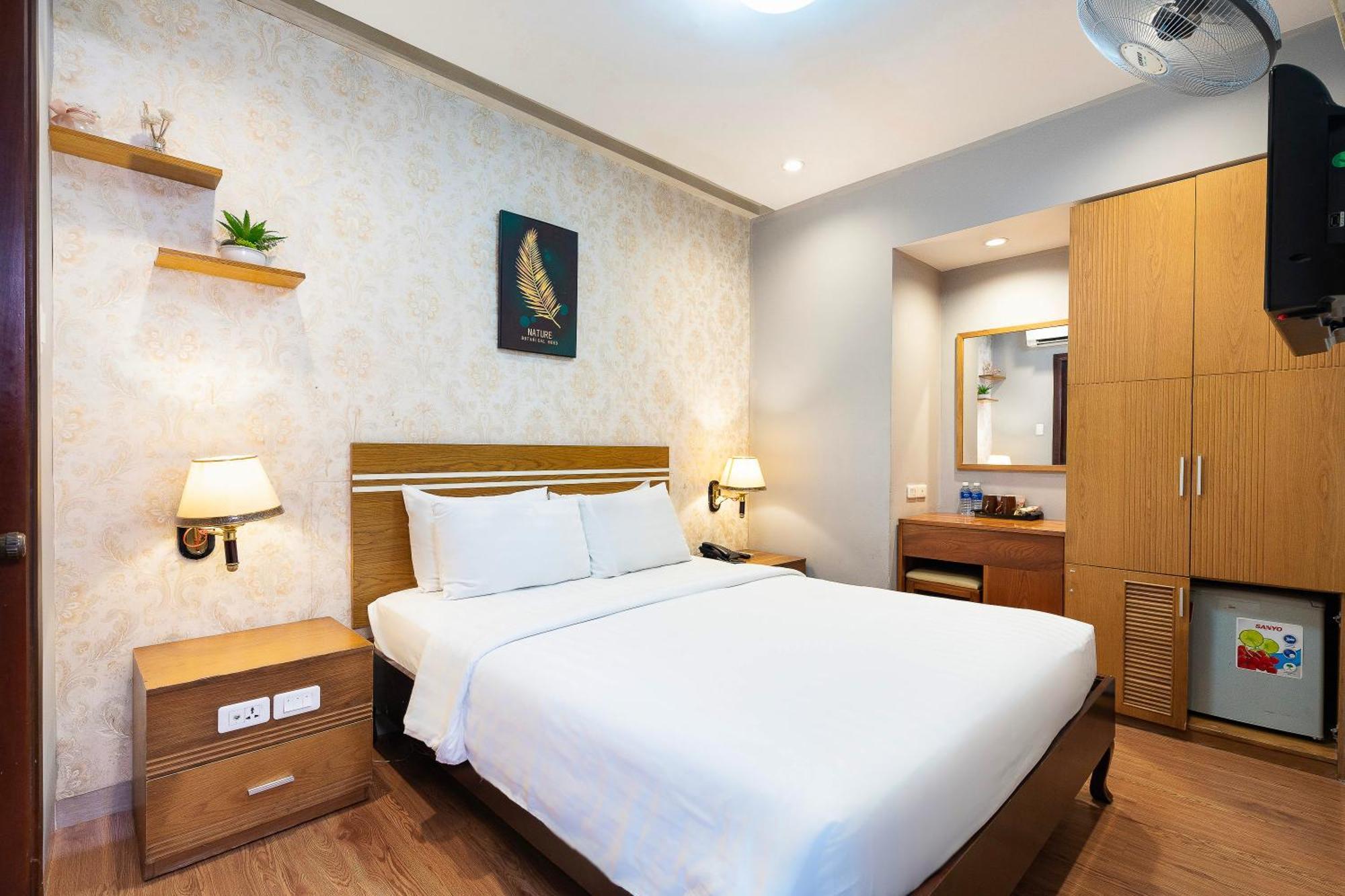 Lucky Star Hotel - Bui Vien Walking Street Ho Chi Minh City Bagian luar foto