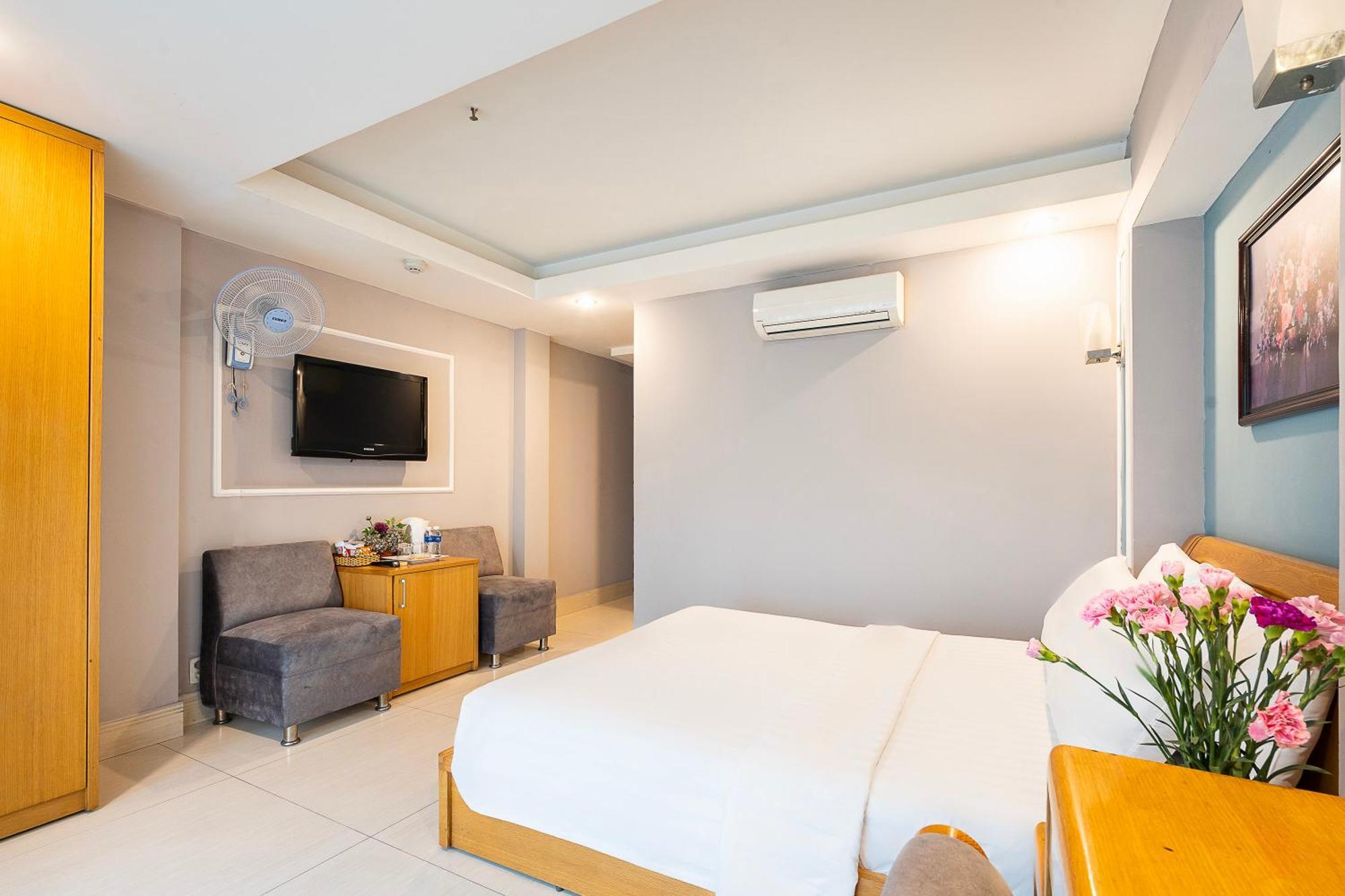 Lucky Star Hotel - Bui Vien Walking Street Ho Chi Minh City Bagian luar foto